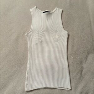 Elegant Sleeveless Ribbed Tank Top - Cream